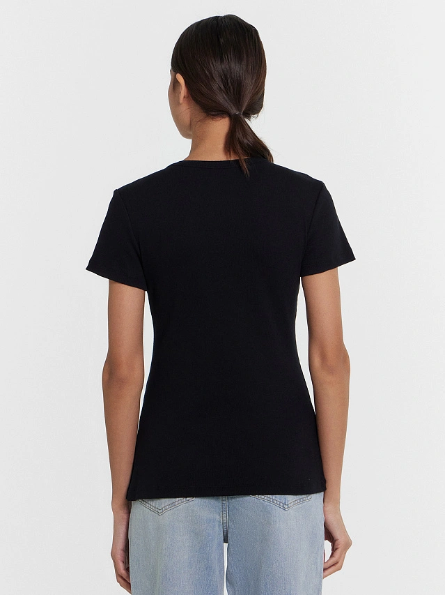 Спортивная футболка черного цвета - 2