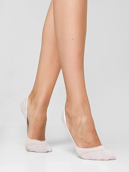 картинка Женские подследники с силиконовым нанесением в оттенке бежевый меланж от магазина стильной одежды Mark Formelle