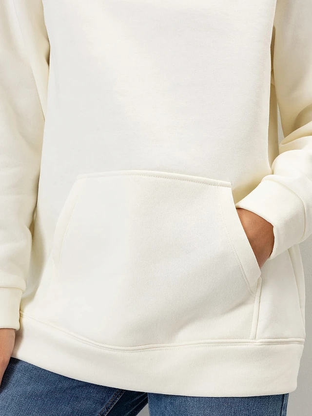 Худи женское теплое в молочном цвете - 4
