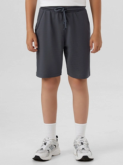 картинка Хлопковые прямые шорты черного оттенка для мальчиков от магазина одежды для мальчиков от бренда Mark Formelle