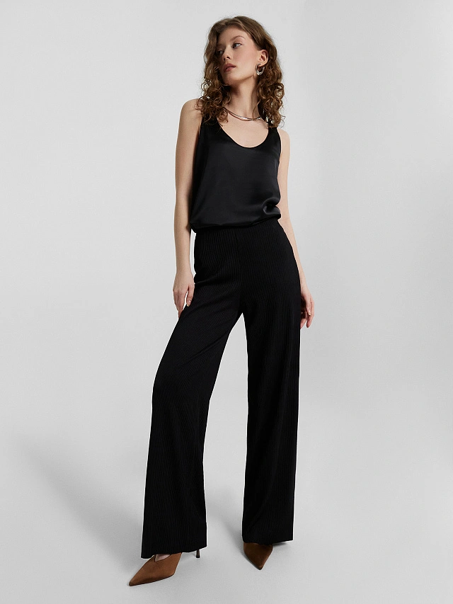 Брюки женские в черном цвете - 5