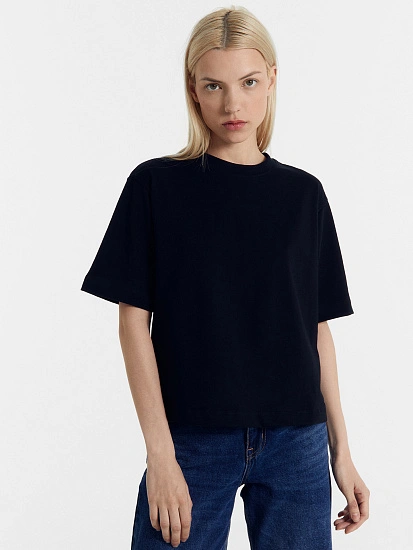 картинка Футболка женская черная  от магазина стильной одежды Mark Formelle