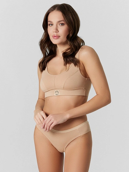 картинка Трусы женские бразилиана в бежевом оттенке  от магазина стильной одежды Mark Formelle