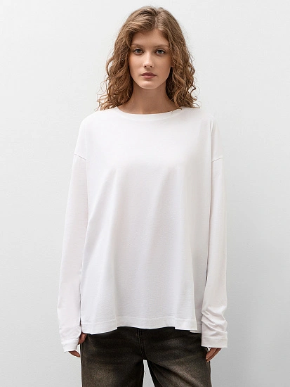 картинка Джемпер женский в белом цвете  от магазина стильной одежды Mark Formelle