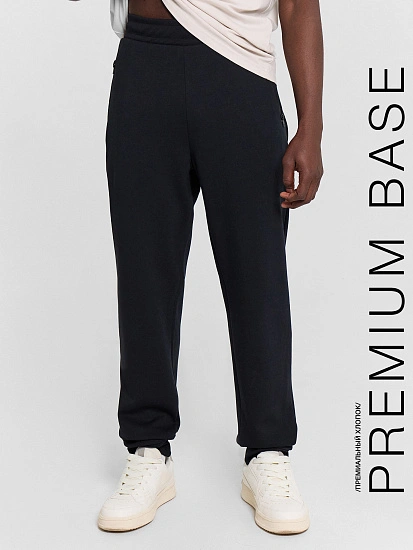 картинка Брюки мужские черные от магазина мужской одежды Mark Formelle