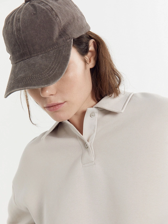 Поло женское в бежевом цвете - 9