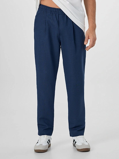 картинка Брюки мужские темно-синие из хлопка и льна от магазина мужской одежды Mark Formelle