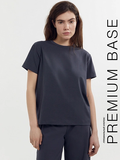 картинка Футболка женская в сером цвете от магазина стильной одежды Mark Formelle