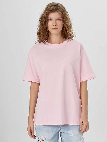 картинка Футболка женская в пастельно-розовом цвете от магазина стильной одежды Mark Formelle