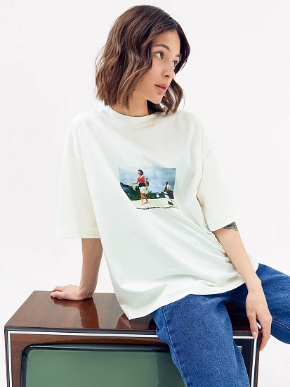 картинка Футболка женская светло-молочная Mark Formelle x Мосфильм от магазина стильной одежды Mark Formelle