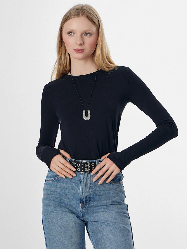 Джемпер женский в черном цвете - 7