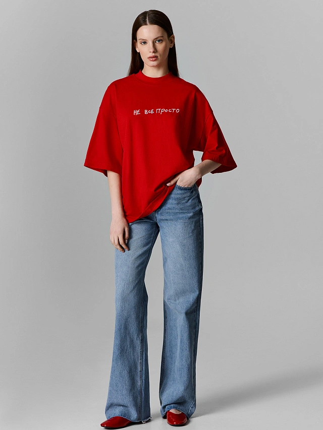 Футболка женская красная с вышивкой "не всё просто" - 3