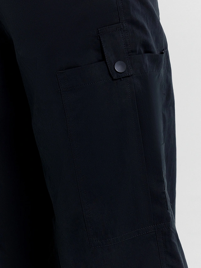 Брюки женские в черном цвете - 7