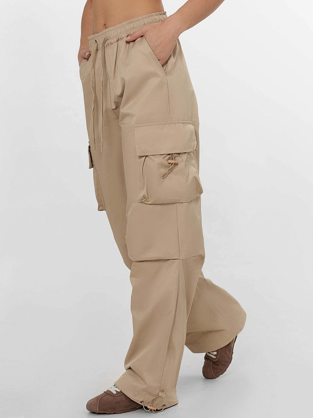 Брюки женские в пыльно-бежевом цвете - 3