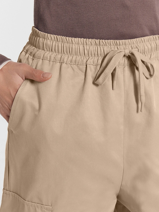 Брюки женские в пыльно-бежевом цвете - 5