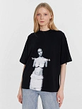 Футболка женская черная с принтом