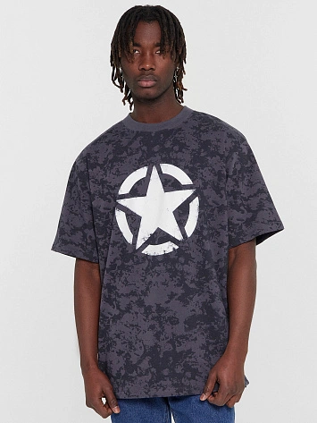 Футболка мужская серая в стиле милитари с принтом в виде звезды