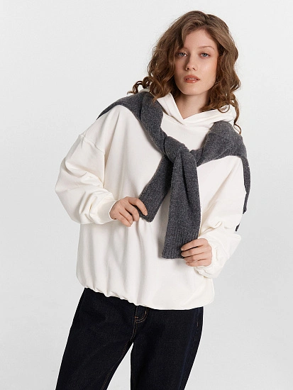 картинка Худи женское кремовое  от магазина стильной одежды Mark Formelle