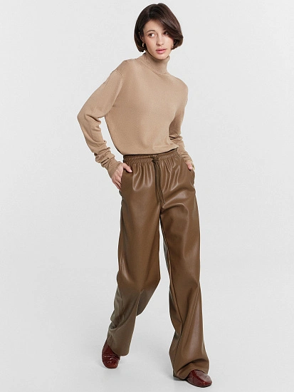 картинка Брюки кожаные женские коричневые  от магазина стильной одежды Mark Formelle