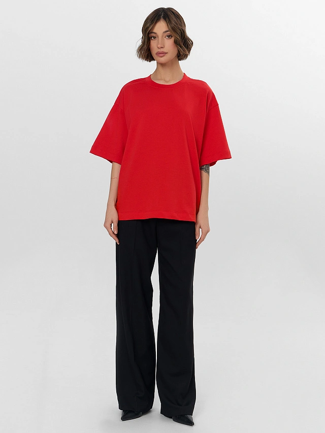 Футболка женская красная с надписью из страз - 4