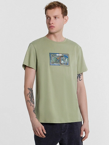 Футболка мужская зеленая с принтом и надписью "откройте вторую кассу"