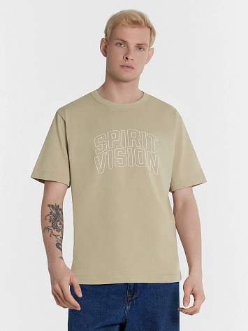 Мужская футболка бежевая с надписью "spirit vision"