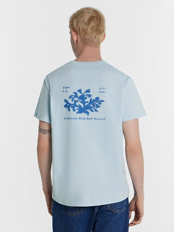 Футболка мужская голубая  с надписью "california wild rift record"
