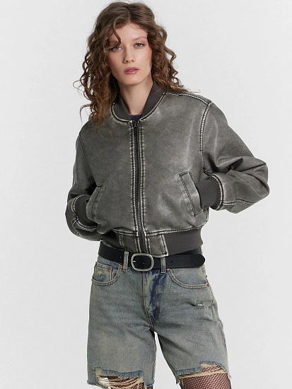 картинка Куртка женская кожаная серая  от магазина стильной одежды Mark Formelle