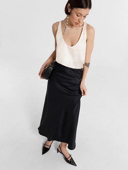 картинка Юбка женская черная  от магазина стильной одежды Mark Formelle