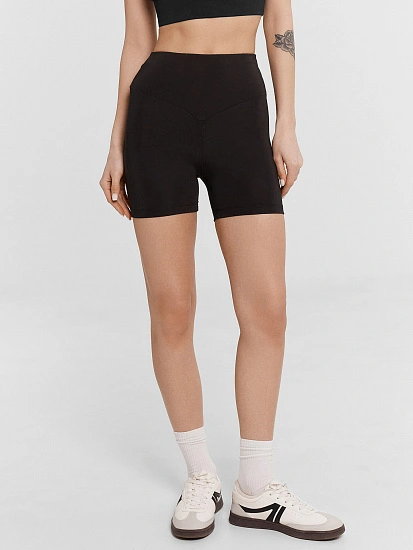 картинка Шорты спортивные женские черные  от магазина стильной одежды Mark Formelle