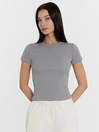 картинка Футболка женская серая в рубчик от магазина стильной одежды Mark Formelle