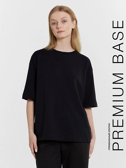 картинка Футболка женская черная  от магазина стильной одежды Mark Formelle