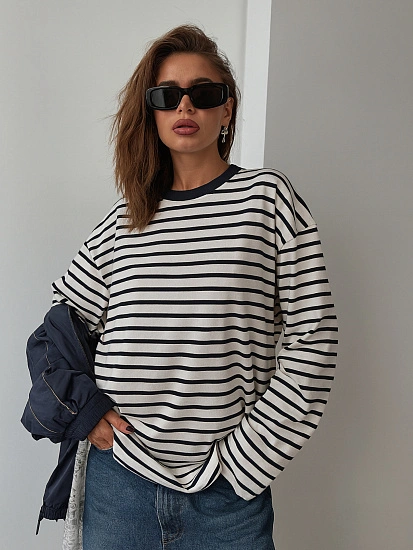 картинка Джемпер женский в полоску от магазина стильной одежды Mark Formelle