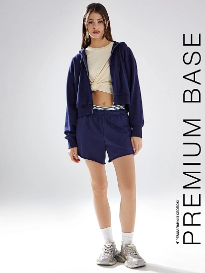 картинка Шорты женские синие от магазина стильной одежды Mark Formelle
