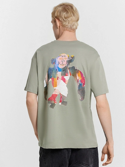 картинка Футболка мужская серая с принтом из коллекции "#artuwear" от магазина мужской одежды Mark Formelle