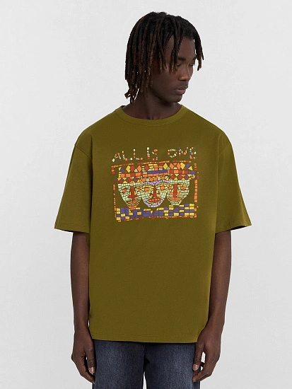 картинка Футболка мужская хаки с принтом от магазина мужской одежды Mark Formelle