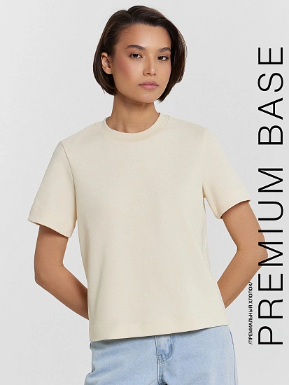 картинка Футболка женская бежевая от магазина стильной одежды Mark Formelle