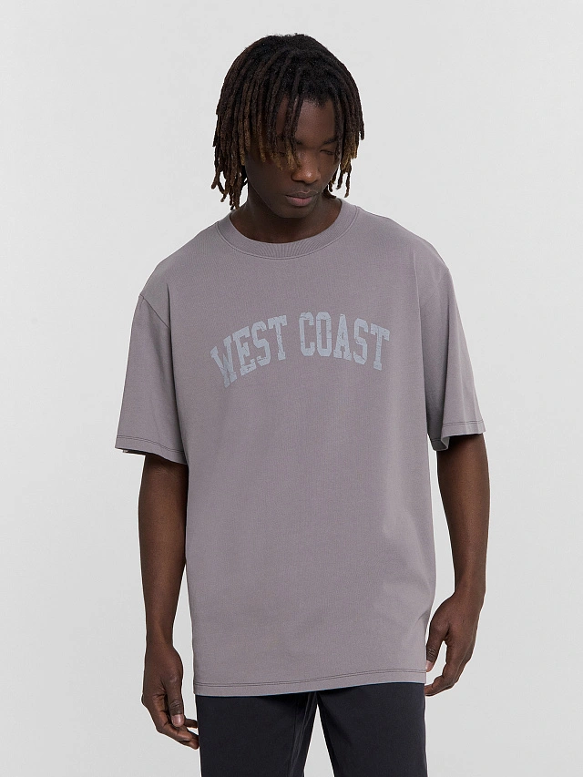 Футболка мужская серая  с надписью "West coast" - 1