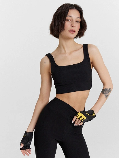 картинка Топ женский спортивный черный  от магазина стильной одежды Mark Formelle
