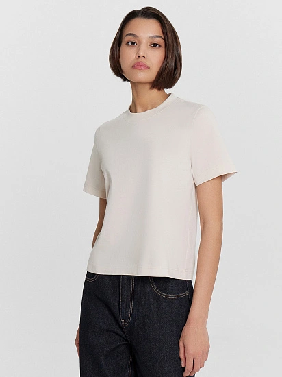 картинка Футболка женская кремовая от магазина стильной одежды Mark Formelle
