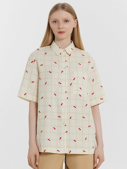 картинка Рубашка женская бежевая в клетку  от магазина стильной одежды Mark Formelle