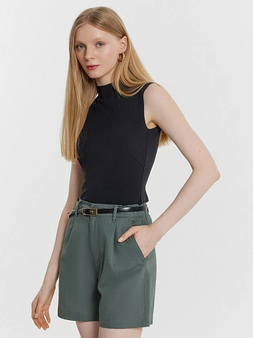 Шорты женские зеленые