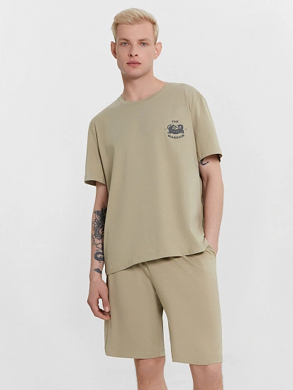 картинка КОМПЛЕКТ МУЖСКОЙ (ФУТБОЛКА, ШОРТЫ) от магазина мужской одежды Mark Formelle