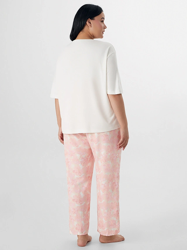 КОМПЛЕКТ ЖЕНСКИЙ (ФУТБОЛКА, БРИДЖИ) - 2