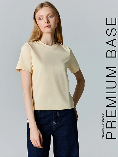 картинка Футболка женская желтая  от магазина стильной одежды Mark Formelle