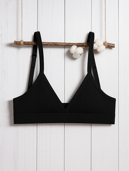 картинка Бюстье для девочек черное от известного бренда одежды для девочек Mark Formelle