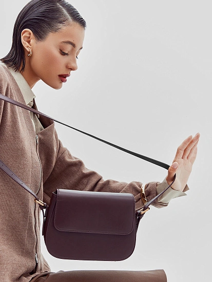 картинка Сумка женская коричневая от магазина стильной одежды Mark Formelle