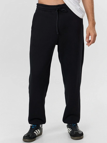 картинка Брюки мужские черные от магазина мужской одежды Mark Formelle