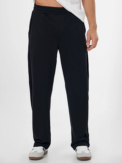 картинка Брюки мужские черные от магазина мужской одежды Mark Formelle