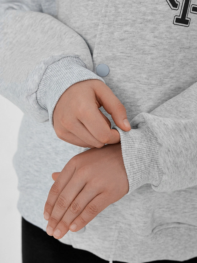 Толстовка для мальчика серая с печатью - 6